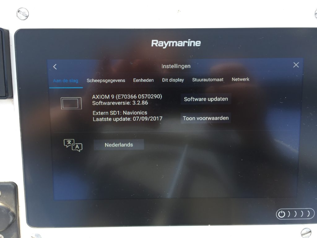 Raymarine Axiom 9